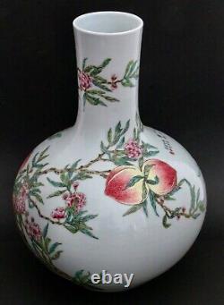 Vase En Porcelaine De Chine'nine Peaches