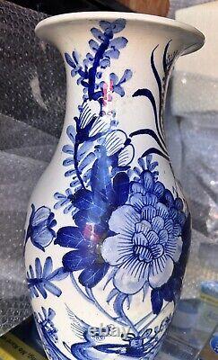 Vase chinois ancien bleu et blanc grand