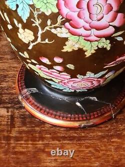 Vase en céramique chinoise du 19e siècle, grand, peinte à la main, tête de bélier, ancienne agrafe.
