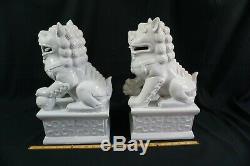 Vintage Chinoises Porcelaine Blanche Foo Dogs, 17 H Grande Paire Bateau Libre